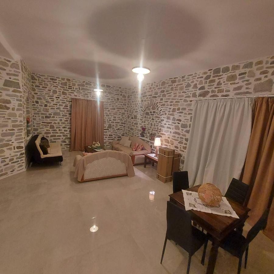 Stegio Vila Parasporos Exterior foto